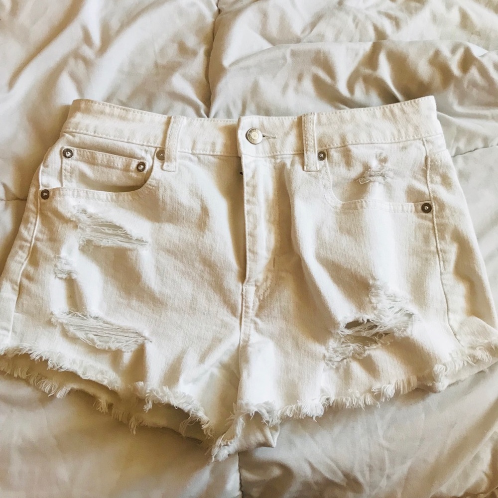 Ripped White American Eagle Shorts